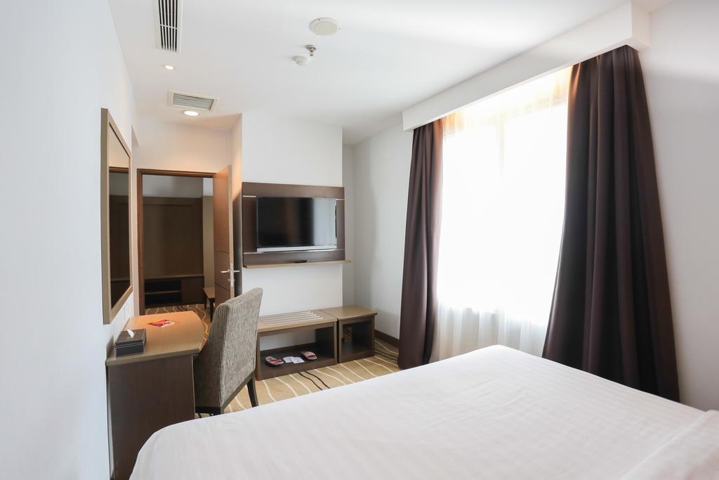 Grand Maleo Makassar
