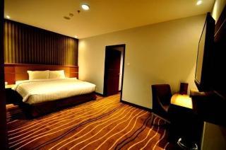 Grand Maleo Hotel