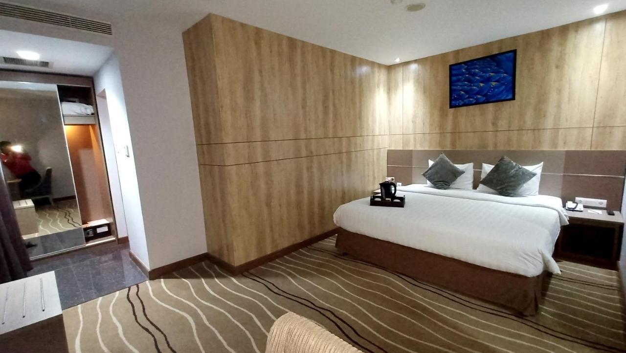 Grand Maleo Hotel 3*