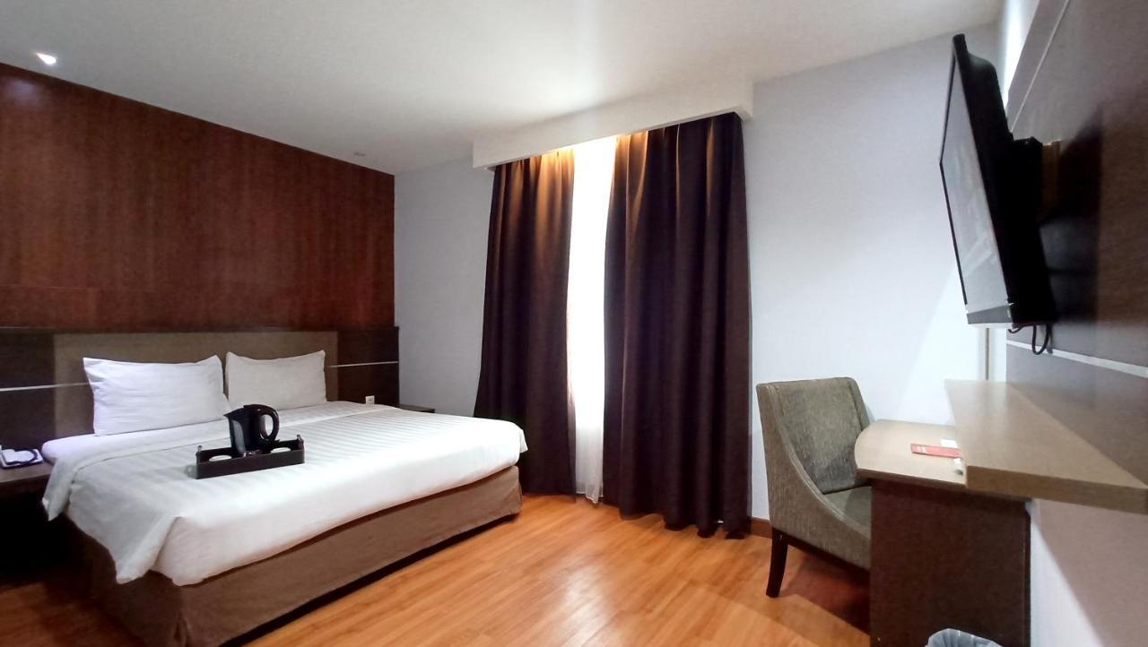 Hotel Grand Maleo 3*