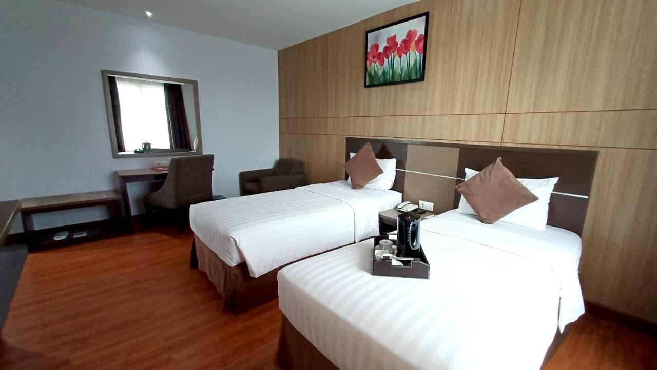 Grand Maleo Makassar