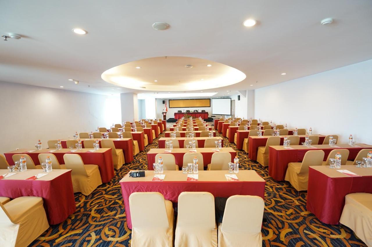 Grand Maleo Hotel 3*