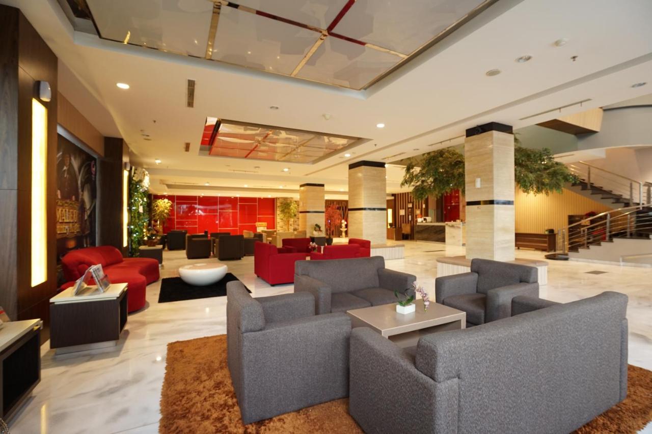 Grand Maleo Hotel Makassar